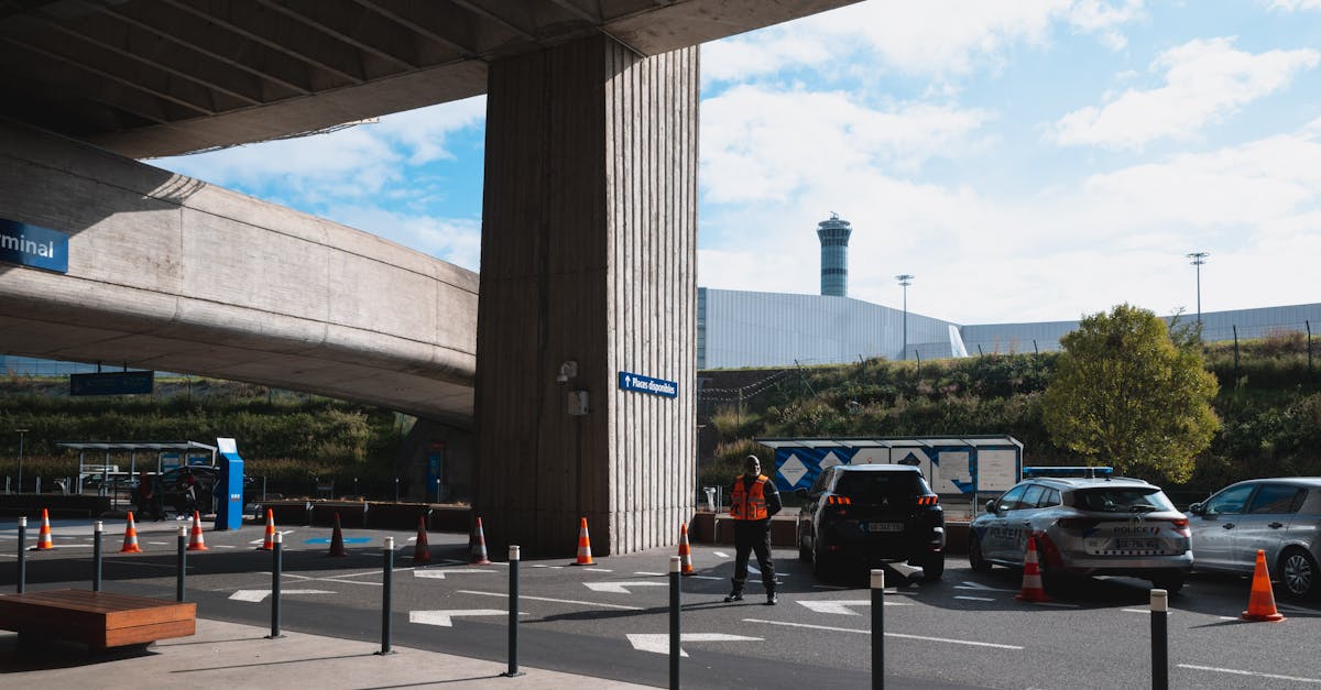 LAX Implements New Traffic Control Measures to Ease Congestion and Improve Travel Experience