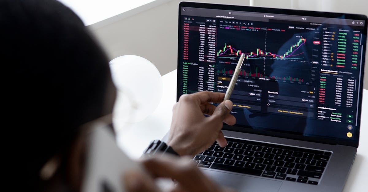 AVGO Stock Surges on Broadcom’s Strong Earnings Beat and Positive Outlook